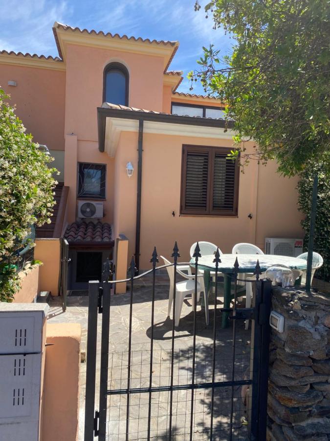 Tavernetta Smeraldina 圣特奥多罗 外观 照片